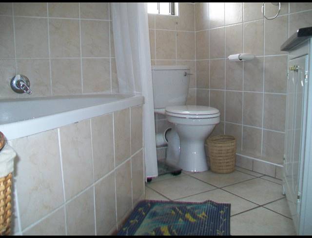 4 BEDROOM APARTMENT FOR SALE IN UVONGO